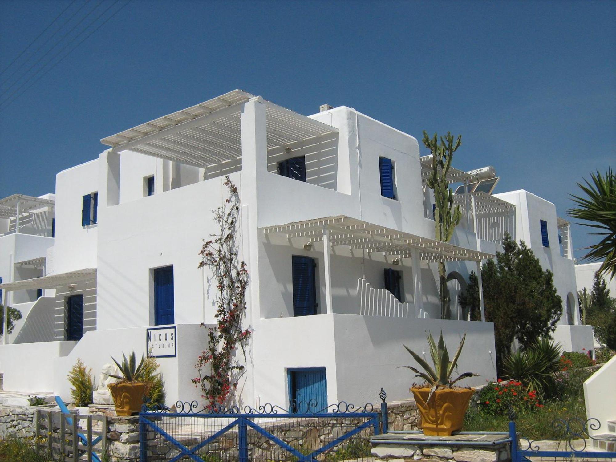 Nicos Studios & Apartments Logaras Exterior photo